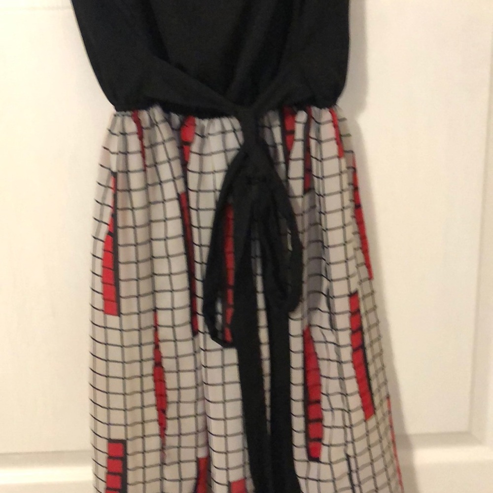 Black, red and white dress from Spruce and Sage - Picture 8 of 8